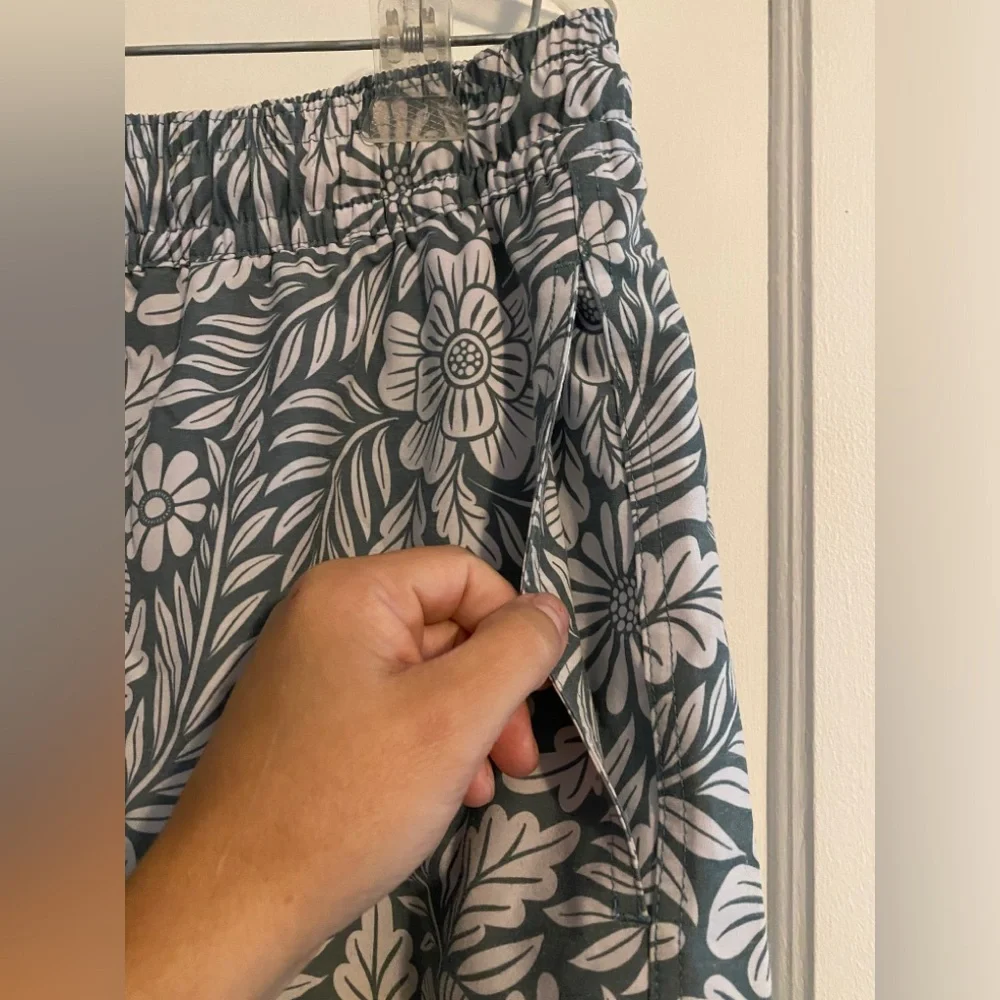 Fair Harbor The Bayberry Swim Trunks Green Floral Size XL